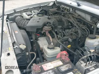 ✅ 2010 Ford Ranger XLT • VIN: 1FTKR4EE2APA65029 • Лот: 42682076. Опубликован ранее на IAAI с пробегом 125 960 миль. Бесплатный доступ к архиву аукционных продаж из США и подробный отчёт об истории автомобиля на DreamBid. Изображение 20.