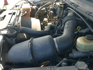 ✅ 2001 Ford F-350 XL • VIN: 1FTSF30L61ED27560 • Lot: 42227103. Listed on IAAI with 244,077 mi. Free auction sales archive from the USA and detailed vehicle history report at DreamBid. Image 19.