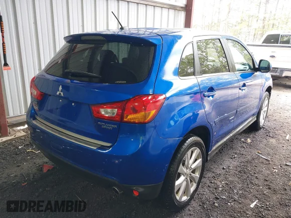 ✅ 2015 Mitsubishi Outlander SE • VIN: 4A4AR4AU1FE047495 • Lot: 44665653. Wystawiony na IAAI z przebiegiem 56 282 mil. Bezpłatny archiwum sprzedaży aukcyjnych z USA i szczegółowy raport historii pojazdu na DreamBid. Zdjęcie 4.