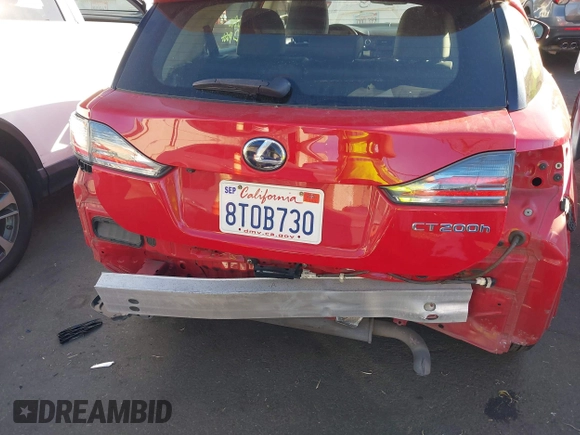 ✅ 2017 Lexus CT 200h F Sport • VIN: JTHKD5BH5H2301925 • Lot: 43884842. Wystawiony na IAAI z przebiegiem 101 405 mil. Bezpłatny archiwum sprzedaży aukcyjnych z USA i szczegółowy raport historii pojazdu na DreamBid. Zdjęcie 6.