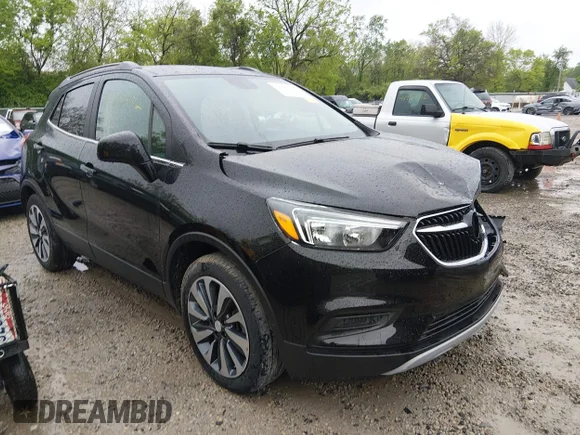 ✅ 2021 Buick Encore Preferred • VIN: KL4CJASB0MB319935 • Lot: 44982472. Wystawiony na IAAI z przebiegiem 58 591 mil. Bezpłatny archiwum sprzedaży aukcyjnych z USA i szczegółowy raport historii pojazdu na DreamBid. Zdjęcie 1.