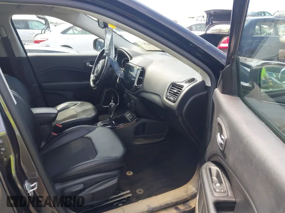 ✅ 2019 Jeep Compass Latitude • VIN: 3C4NJCBB1KT756106 • Lot: 43062832. Listed on IAAI with 104,591 mi. Free auction sales archive from the USA and detailed vehicle history report at DreamBid. Image 5.