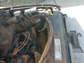 ✅ 2004 Chevrolet Blazer LS • VIN: 1GNDT13X14K156833 • Lot: 42112273. Wystawiony na IAAI z przebiegiem 139 131 mil. Bezpłatny archiwum sprzedaży aukcyjnych z USA i szczegółowy raport historii pojazdu na DreamBid. Zdjęcie 12.