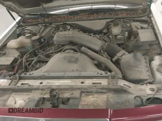 ✅ 1991 Lincoln Town Car Executive • VIN: 1LNCM81W2MY717196 • Lot: 42829076. Listed on IAAI with 6,485 mi. Free auction sales archive from the USA and detailed vehicle history report at DreamBid. Image 14.