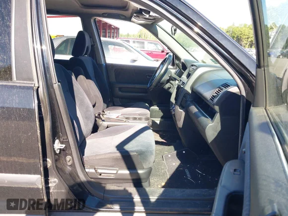 ✅ 2005 Honda CR-V EX • VIN: SHSRD78805U311248 • Lot: 45302941. Wystawiony na IAAI z przebiegiem 229 373 mil. Bezpłatny archiwum sprzedaży aukcyjnych z USA i szczegółowy raport historii pojazdu na DreamBid. Zdjęcie 5.