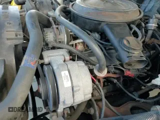 ✅ 1985 Buick LeSabre • VIN: 1G4BP69YXFX414091 • Lot: 85607044. Wystawiony na Copart z przebiegiem 41 036 mil. Bezpłatny archiwum sprzedaży aukcyjnych z USA i szczegółowy raport historii pojazdu na DreamBid. Zdjęcie 13.