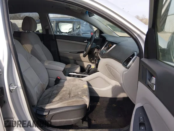 ✅ 2018 Hyundai Tucson SEL • VIN: KM8J3CA4XJU681921 • Lot: 44526801. Wystawiony na IAAI z przebiegiem 124 250 mil. Bezpłatny archiwum sprzedaży aukcyjnych z USA i szczegółowy raport historii pojazdu na DreamBid. Zdjęcie 5.