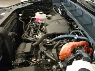 ✅ 2023 Toyota Highlander Hybrid Bronze Edition • VIN: 5TDABRCH0PS600030 • Lot: 42636826. Wystawiony na IAAI z przebiegiem 26 644 mil. Bezpłatny archiwum sprzedaży aukcyjnych z USA i szczegółowy raport historii pojazdu na DreamBid. Zdjęcie 20.