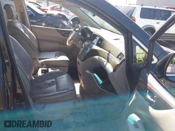 ✅ 2011 Nissan Quest LE • VIN: JN8AE2KP7B9002858 • Lot: 43343044. Wystawiony na IAAI z przebiegiem Nie podano. Bezpłatny archiwum sprzedaży aukcyjnych z USA i szczegółowy raport historii pojazdu na DreamBid. Zdjęcie 5.