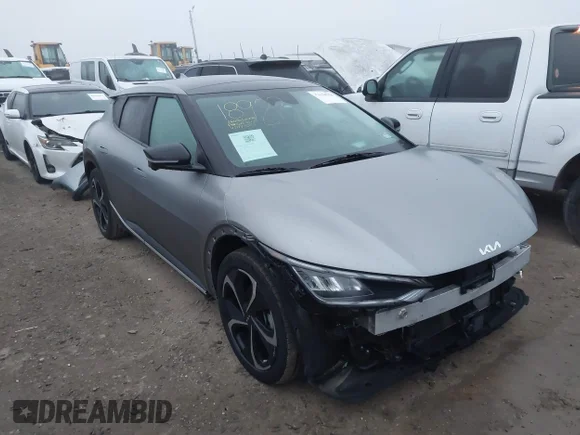 ✅ 2022 Kia EV6 GT-Line • VIN: KNDC3DLC3N5028418 • Лот: 43884758. Опубліковано раніше на IAAI з пробігом 43 822 миль. Безкоштовний доступ до архіву аукціонних продажів зі США та докладний звіт про історію автомобіля на DreamBid. Зображення 1.