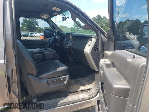 ✅ 2014 Ford F-250 Platinum • VIN: 1FT7W2B62EEA72595 • Лот: 45136832. Опубликован ранее на IAAI с пробегом 147 065 миль. Бесплатный доступ к архиву аукционных продаж из США и подробный отчёт об истории автомобиля на DreamBid. Изображение 5.