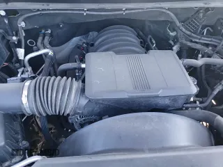 ✅ 2020 Chevrolet Silverado 2500HD Work Truck • VIN: 1GC4YLE7XLF216585 • Lot: 64208805. Wystawiony na Copart z przebiegiem 139 519 mil. Bezpłatny archiwum sprzedaży aukcyjnych z USA i szczegółowy raport historii pojazdu na DreamBid. Zdjęcie 13.