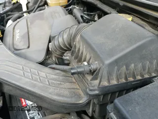 ✅ 2017 Chrysler Pacifica Touring L • VIN: 2C4RC1BG0HR569513 • Lot: 43516945. Listed on IAAI with 149,013 mi. Free auction sales archive from the USA and detailed vehicle history report at DreamBid. Image 19.