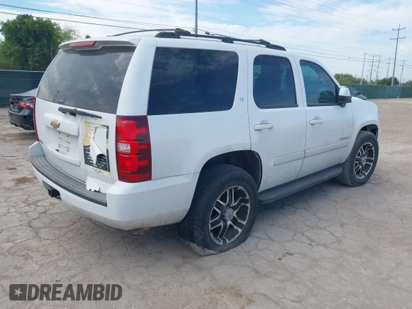 ✅ 2007 Chevrolet Tahoe LS • VIN: 1GNFC13JX7R178605 • Lot: 42861415. Wystawiony na IAAI z przebiegiem 247 304 mil. Bezpłatny archiwum sprzedaży aukcyjnych z USA i szczegółowy raport historii pojazdu na DreamBid. Zdjęcie 4.