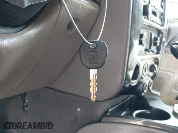 ✅ 2004 GMC Envoy SLE • VIN: 1GKDS13S842159636 • Лот: 42936619. Опубліковано раніше на IAAI з пробігом 295 739 миль. Безкоштовний доступ до архіву аукціонних продажів зі США та докладний звіт про історію автомобіля на DreamBid. Зображення 11.