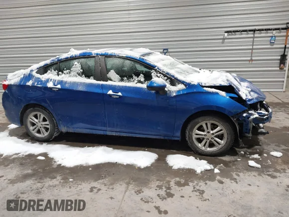 ✅ 2018 Chevrolet Cruze LT • VIN: 1G1BE5SM3J7167476 • Lot: 44188686. Wystawiony na IAAI z przebiegiem 33 301 mil. Bezpłatny archiwum sprzedaży aukcyjnych z USA i szczegółowy raport historii pojazdu na DreamBid. Zdjęcie 5.