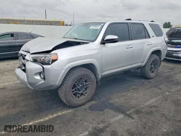 ✅ 2019 Toyota 4Runner SR5 • VIN: JTEBU5JR4K5672488 • Лот: 76749465. Опубліковано раніше на Copart з пробігом 64 348 миль. Безкоштовний доступ до архіву аукціонних продажів зі США та докладний звіт про історію автомобіля на DreamBid. Зображення 1.