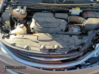 ✅ 2018 Chrysler Pacifica Hybrid Touring L • VIN: 2C4RC1L70JR105710 • Лот: 90735405. Опубликован ранее на Copart с пробегом 79 544 миль. Бесплатный доступ к архиву аукционных продаж из США и подробный отчёт об истории автомобиля на DreamBid. Изображение 14.