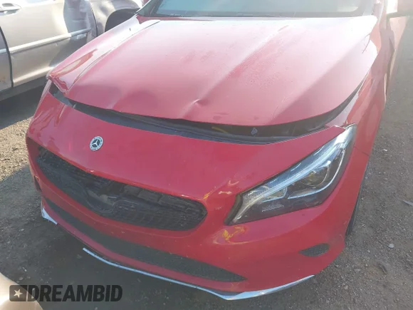 ✅ 2018 Mercedes-Benz CLA 250 • VIN: WDDSJ4GB0JN693733 • Lot: 43153930. Wystawiony na IAAI z przebiegiem 140 376 mil. Bezpłatny archiwum sprzedaży aukcyjnych z USA i szczegółowy raport historii pojazdu na DreamBid. Zdjęcie 6.