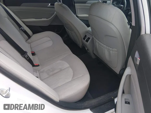 ✅ 2019 Hyundai Sonata • VIN: KMHE14L21KA092784 • Lot: 44909001. Wystawiony na IAAI z przebiegiem 176 546 mil. Bezpłatny archiwum sprzedaży aukcyjnych z USA i szczegółowy raport historii pojazdu na DreamBid. Zdjęcie 8.