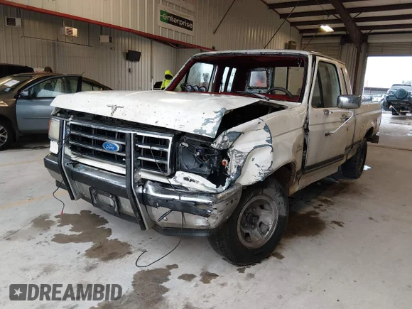 ✅ 1990 Ford F-150 • VIN: 1FTEX15N8LKA59866 • Лот: 45005295. Опубліковано раніше на IAAI з пробігом 37 962 миль. Безкоштовний доступ до архіву аукціонних продажів зі США та докладний звіт про історію автомобіля на DreamBid. Зображення 6.
