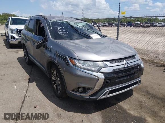 ✅ 2019 Mitsubishi Outlander SE • VIN: JA4AD3A33KZ023011 • Лот: 44939071. Опубліковано раніше на IAAI з пробігом 158 746 миль. Безкоштовний доступ до архіву аукціонних продажів зі США та докладний звіт про історію автомобіля на DreamBid. Зображення 1.