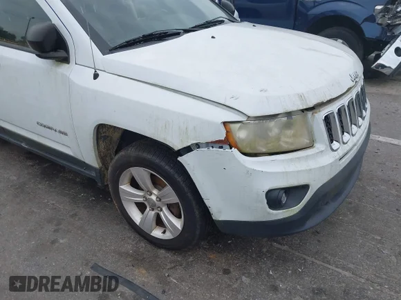 ✅ 2013 Jeep Compass Latitude • VIN: 1C4NJDEBXDD164312 • Лот: 45087109. Опубліковано раніше на IAAI з пробігом 161 911 миль. Безкоштовний доступ до архіву аукціонних продажів зі США та докладний звіт про історію автомобіля на DreamBid. Зображення 6.