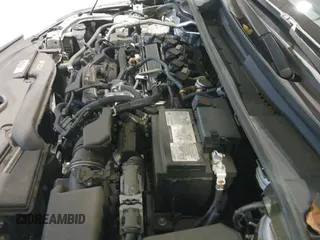 ✅ 2024 Toyota Corolla SE • VIN: 5YFP4MCE5RP211974 • Lot: 43525433. Wystawiony na IAAI z przebiegiem 37 633 mil. Bezpłatny archiwum sprzedaży aukcyjnych z USA i szczegółowy raport historii pojazdu na DreamBid. Zdjęcie 19.