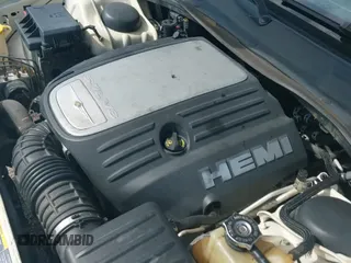 ✅ 2005 Chrysler 300 C • VIN: 2C3AA63H35H632102 • Лот: 42702035. Опубликован ранее на IAAI с пробегом 172 035 миль. Бесплатный доступ к архиву аукционных продаж из США и подробный отчёт об истории автомобиля на DreamBid. Изображение 19.