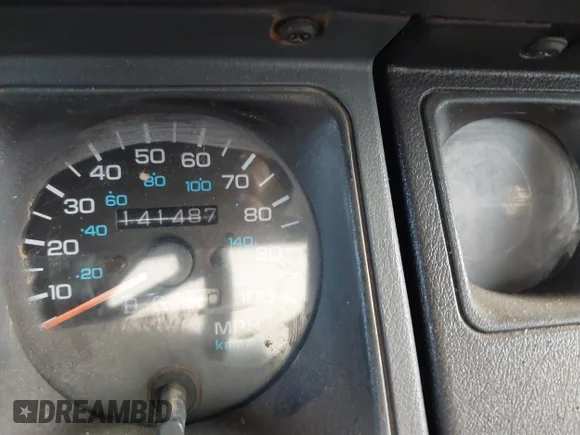 ✅ 1995 Jeep Wrangler • VIN: 1J4FY29S6SP215020 • Lot: 42926352. Listed on IAAI with 141,487 mi. Free auction sales archive from the USA and detailed vehicle history report at DreamBid. Image 7.