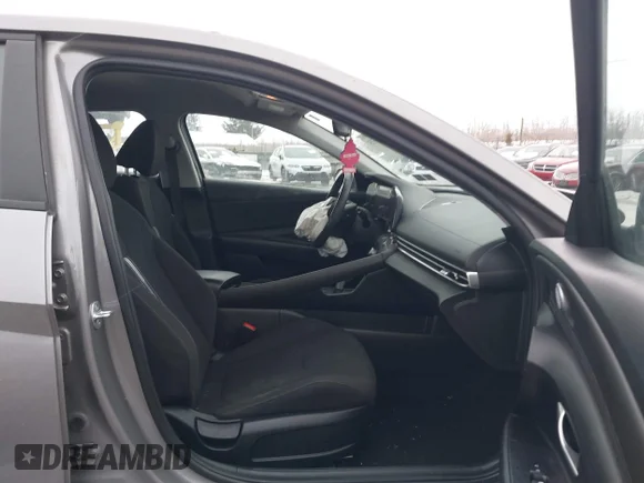 ✅ 2023 Hyundai Elantra SEL • VIN: KMHLS4AG4PU590180 • Lot: 44357535. Wystawiony na IAAI z przebiegiem 47 436 mil. Bezpłatny archiwum sprzedaży aukcyjnych z USA i szczegółowy raport historii pojazdu na DreamBid. Zdjęcie 5.