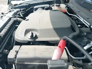 ✅ 2020 Chevrolet Colorado 2WD LT • VIN: 1GCGSCEN5L1132426 • Lot: 42598806. Listed on IAAI with 33,452 mi. Free auction sales archive from the USA and detailed vehicle history report at DreamBid. Image 21.