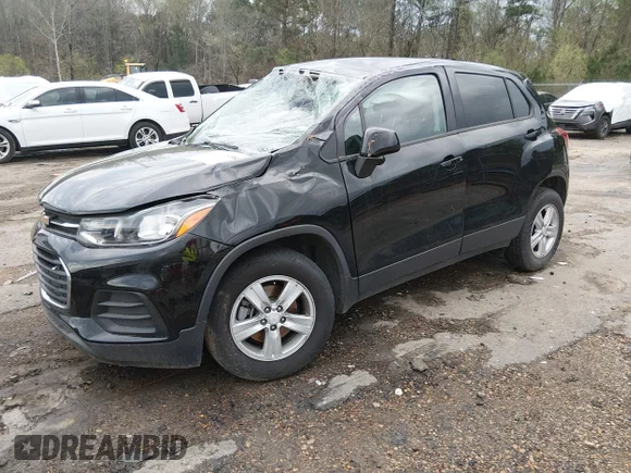 ✅ 2020 Chevrolet Trax LS • VIN: 3GNCJKSB4LL300448 • Lot: 44559808. Wystawiony na IAAI z przebiegiem 43 807 mil. Bezpłatny archiwum sprzedaży aukcyjnych z USA i szczegółowy raport historii pojazdu na DreamBid. Zdjęcie 2.