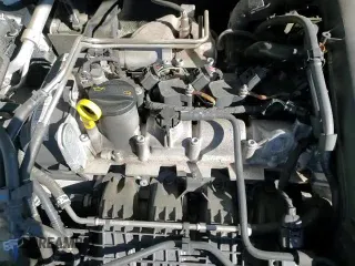 ✅ 2019 Volkswagen Golf S • VIN: 3VWG57AU9KM037491 • Lot: 87479465. Wystawiony na Copart z przebiegiem 97 719 mil. Bezpłatny archiwum sprzedaży aukcyjnych z USA i szczegółowy raport historii pojazdu na DreamBid. Zdjęcie 15.