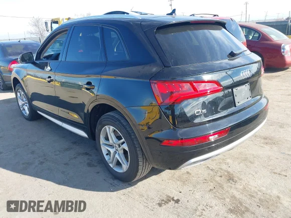 ✅ 2018 Audi Q5 Premium • VIN: WA1ANAFYXJ2154305 • Lot: 44223655. Wystawiony na IAAI z przebiegiem 115 469 mil. Bezpłatny archiwum sprzedaży aukcyjnych z USA i szczegółowy raport historii pojazdu na DreamBid. Zdjęcie 3.