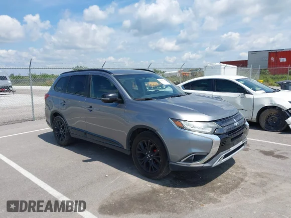 ✅ 2019 Mitsubishi Outlander SE • VIN: JA4AD3A34KZ030954 • Lot: 42965278. Listed on IAAI with 135,210 mi. Free auction sales archive from the USA and detailed vehicle history report at DreamBid. Image 1.