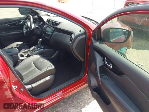 ✅ 2021 Nissan Rogue SL • VIN: JN1BJ1CV4MW303131 • Lot: 44965165. Wystawiony na IAAI z przebiegiem 38 082 mil. Bezpłatny archiwum sprzedaży aukcyjnych z USA i szczegółowy raport historii pojazdu na DreamBid. Zdjęcie 5.