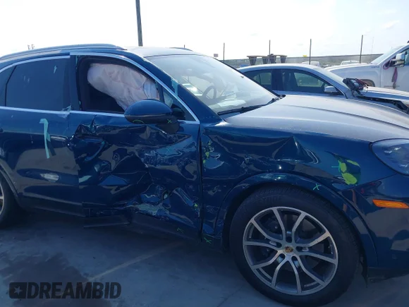 ✅ 2024 Porsche Cayenne • VIN: WP1AA2AY6RDA04589 • Лот: 43240193. Опубліковано раніше на IAAI з пробігом 22 050 миль. Безкоштовний доступ до архіву аукціонних продажів зі США та докладний звіт про історію автомобіля на DreamBid. Зображення 6.