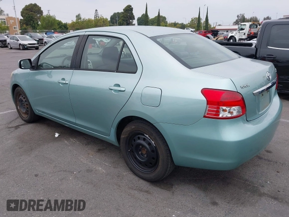 ✅ 2007 Toyota Yaris • VIN: JTDBT903671027528 • Lot: 45300041. Wystawiony na IAAI z przebiegiem 151 944 mil. Bezpłatny archiwum sprzedaży aukcyjnych z USA i szczegółowy raport historii pojazdu na DreamBid. Zdjęcie 3.