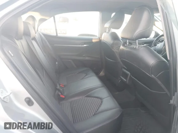 ✅ 2021 Toyota Camry SE Nightshade • VIN: 4T1T11AK4MU459431 • Lot: 44244649. Wystawiony na IAAI z przebiegiem 55 098 mil. Bezpłatny archiwum sprzedaży aukcyjnych z USA i szczegółowy raport historii pojazdu na DreamBid. Zdjęcie 8.