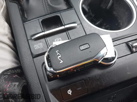 ✅ 2024 Kia K5 GT-Line • VIN: 5XXG64J24RG254133 • Лот: 42144077. Опубліковано раніше на IAAI з пробігом 22 812 миль. Безкоштовний доступ до архіву аукціонних продажів зі США та докладний звіт про історію автомобіля на DreamBid. Зображення 11.