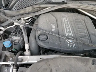 ✅ 2017 BMW X5 xDrive35d • VIN: 5UXKS4C32H0U05187 • Лот: 82072885. Опубликован ранее на Copart с пробегом 106 907 миль. Бесплатный доступ к архиву аукционных продаж из США и подробный отчёт об истории автомобиля на DreamBid. Изображение 15.