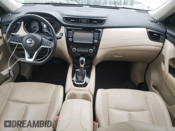 ✅ 2017 Nissan Rogue S • VIN: JN8AT2MT7HW143990 • Lot: 69968042. Wystawiony na Copart z przebiegiem 58 697 mil. Bezpłatny archiwum sprzedaży aukcyjnych z USA i szczegółowy raport historii pojazdu na DreamBid. Zdjęcie 8.