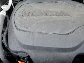 ✅ 2021 Honda Pilot Special Edition • VIN: 5FNYF5H26MB010611 • Lot: 92718545. Wystawiony na Copart z przebiegiem 76 918 mil. Bezpłatny archiwum sprzedaży aukcyjnych z USA i szczegółowy raport historii pojazdu na DreamBid. Zdjęcie 17.