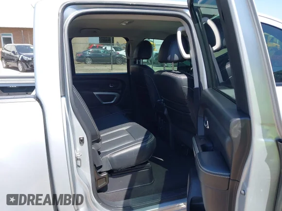 ✅ 2018 Nissan Titan S • VIN: 1N6AA1E53JN551228 • Лот: 41990017. Опубликован ранее на IAAI с пробегом 92 104 миль. Бесплатный доступ к архиву аукционных продаж из США и подробный отчёт об истории автомобиля на DreamBid. Изображение 8.