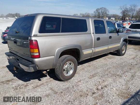 ✅ 2002 Chevrolet Silverado 1500HD LS • VIN: 1GCGC13U02F101162 • Lot: 44652314. Wystawiony na IAAI z przebiegiem 299 346 mil. Bezpłatny archiwum sprzedaży aukcyjnych z USA i szczegółowy raport historii pojazdu na DreamBid. Zdjęcie 4.