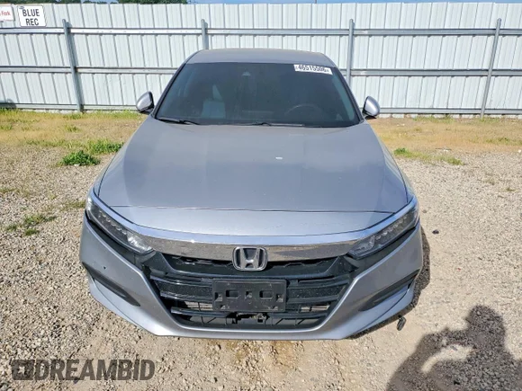 ✅ 2019 Honda Accord LX • VIN: 1HGCV1F14KA107314 • Lot: 46515506. Wystawiony na Copart z przebiegiem 150 243 mil. Bezpłatny archiwum sprzedaży aukcyjnych z USA i szczegółowy raport historii pojazdu na DreamBid. Zdjęcie 5.