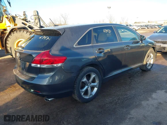 ✅ 2010 Toyota Venza • VIN: 4T3ZK3BB6AU030960 • Lot: 44106747. Wystawiony na IAAI z przebiegiem 266 877 mil. Bezpłatny archiwum sprzedaży aukcyjnych z USA i szczegółowy raport historii pojazdu na DreamBid. Zdjęcie 4.