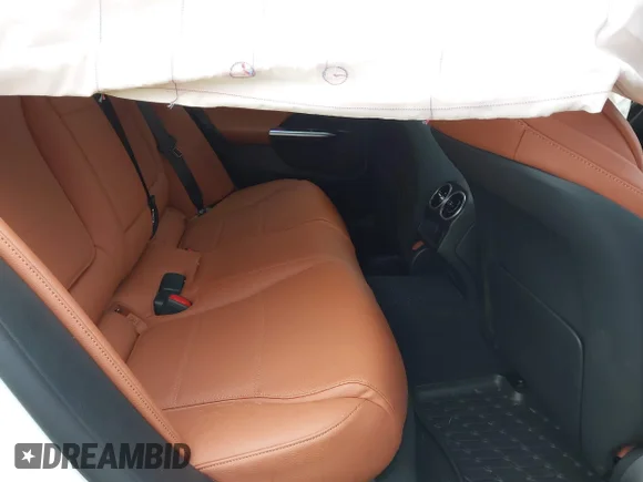 ✅ 2023 Mercedes-Benz C 300 • VIN: W1KAF4HB5PR071285 • Lot: 44071990. Listed on IAAI with 27,385 mi. Free auction sales archive from the USA and detailed vehicle history report at DreamBid. Image 8.