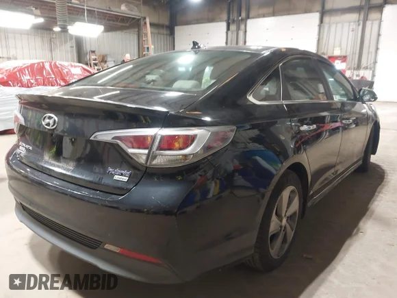 ✅ 2016 Hyundai Sonata Limited • VIN: KMHE34L17GA026247 • Lot: 43586229. Wystawiony na IAAI z przebiegiem 143 347 mil. Bezpłatny archiwum sprzedaży aukcyjnych z USA i szczegółowy raport historii pojazdu na DreamBid. Zdjęcie 4.